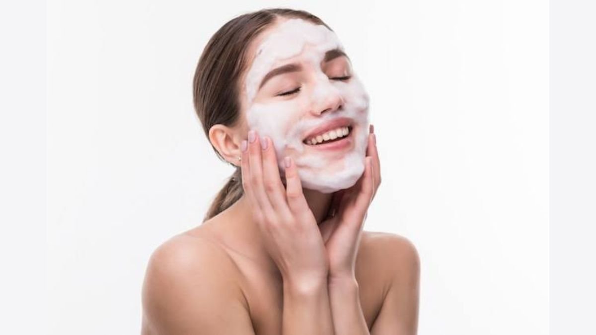 Can You Use Soap On The Face? - PNN Digital