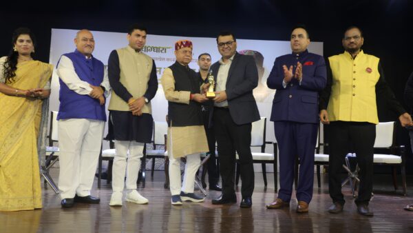 Madhav Das Honoured for Excellence in Human Resources and Literature at Vagdhara Samman Samaroh