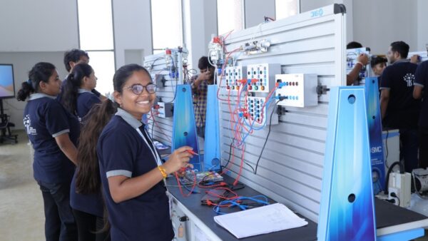 Women in Manufacturing: Breaking Barriers Through Skill Development